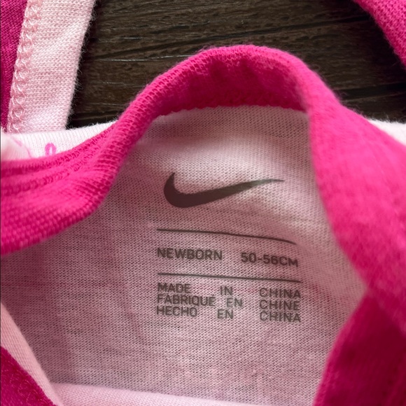 Nike Baby Girl Bodysuits Bundle Size Newborn - Picture 4 of 7